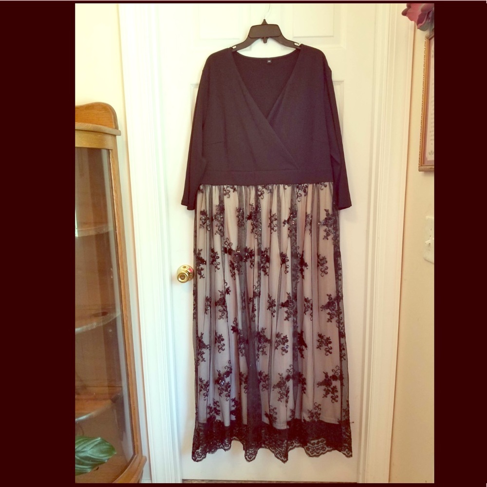 Black lace dress 22w